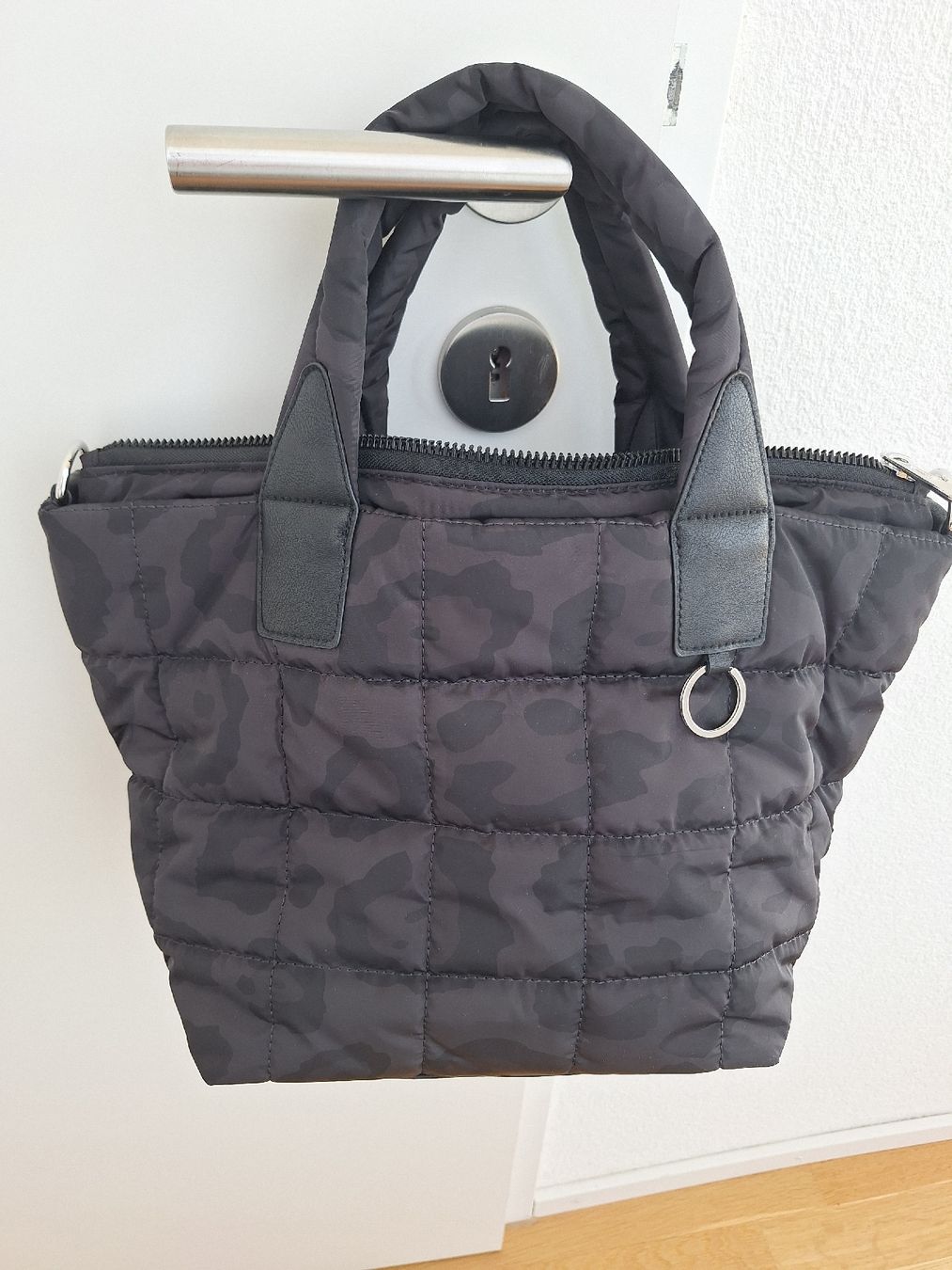 Borse da donna: Tasche von Skechers – Nuovo (secondo la descrizione) da Lenzburg venduto da Actiline