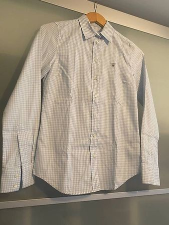  Chemise femme GANT  NEUVE  35 CHF 