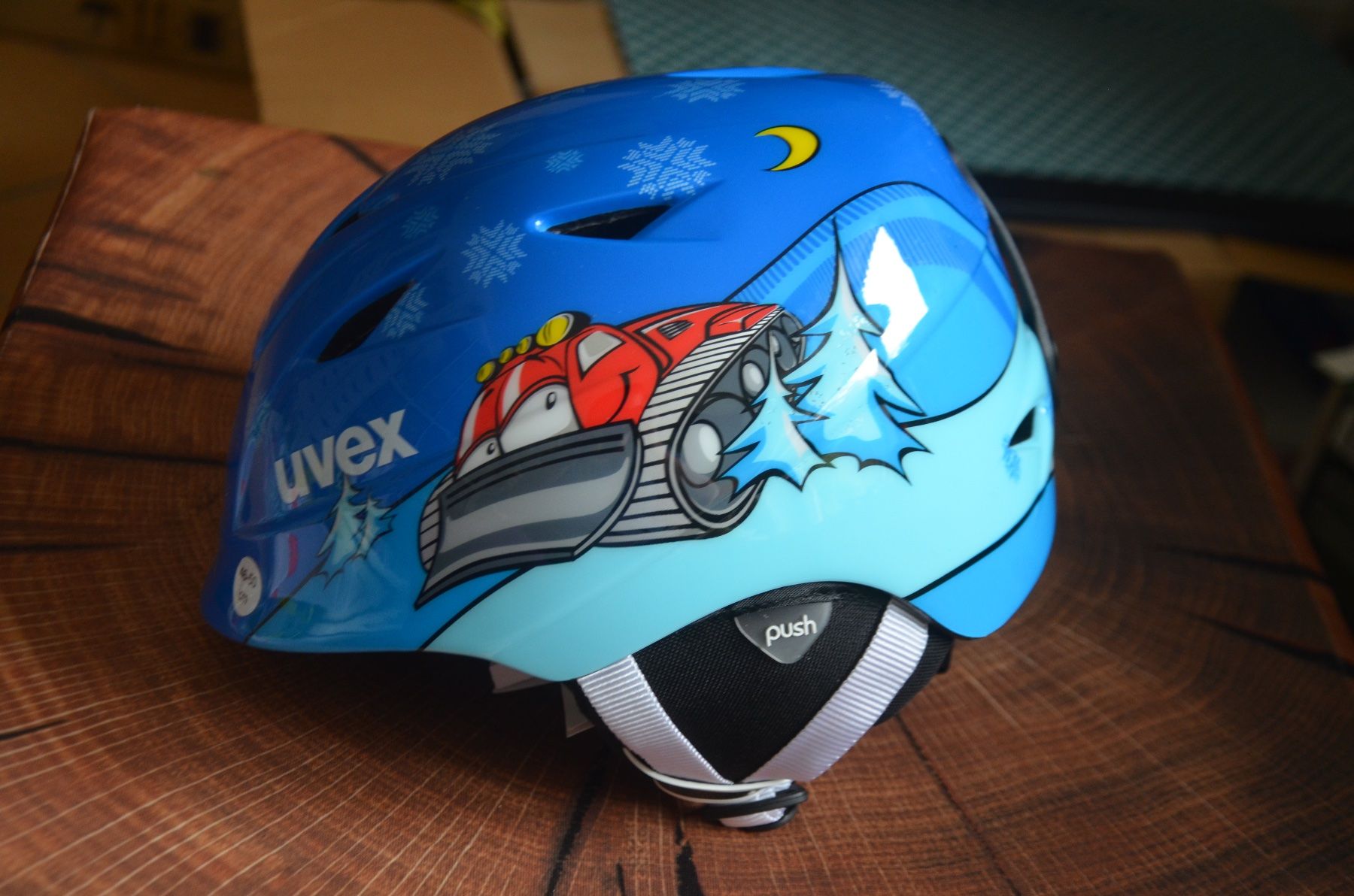 Uvex Caschi: CASCO UVEX - 46-50 CM NEU – Nuovo e nell'imballaggio originale da Chiasso venduto da Dolly015