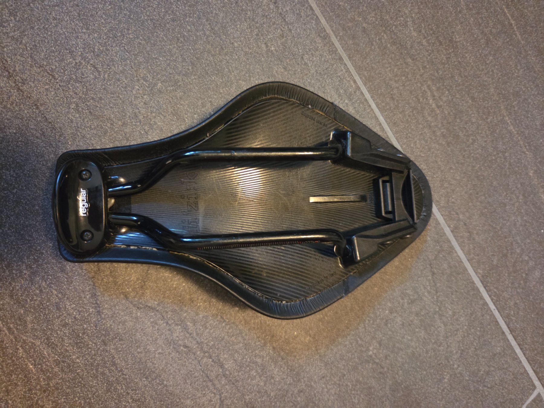 Fizik Pezzi di ricambio: Fizik Triathlonsattel schwarz Regular – Usato da Steffisburg venduto da Daddy_cool 3