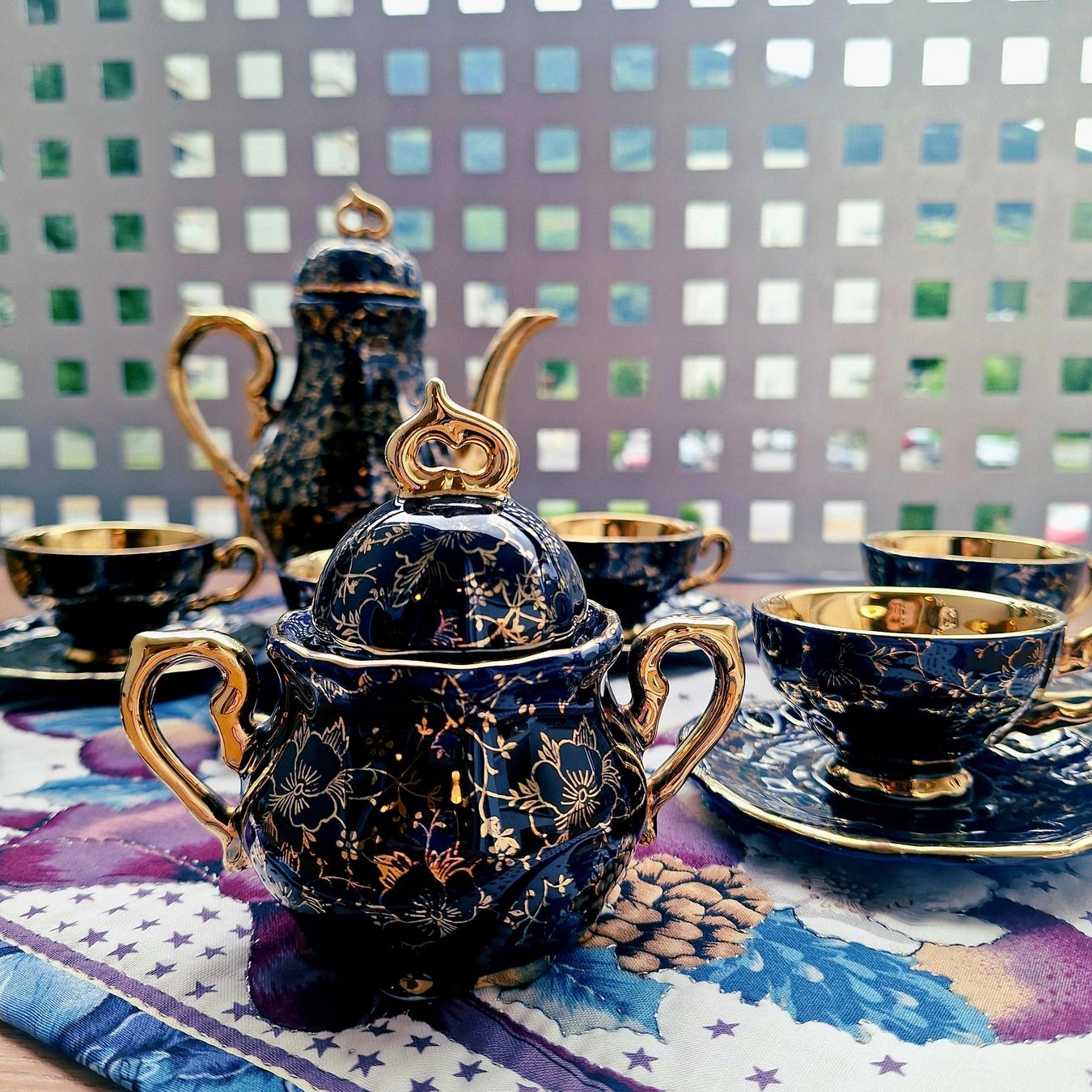 Set di piatti: Service à café "Midnight Gold" | MAYER & WIESAU – Usato da Sion venduto da XeniyaX 3