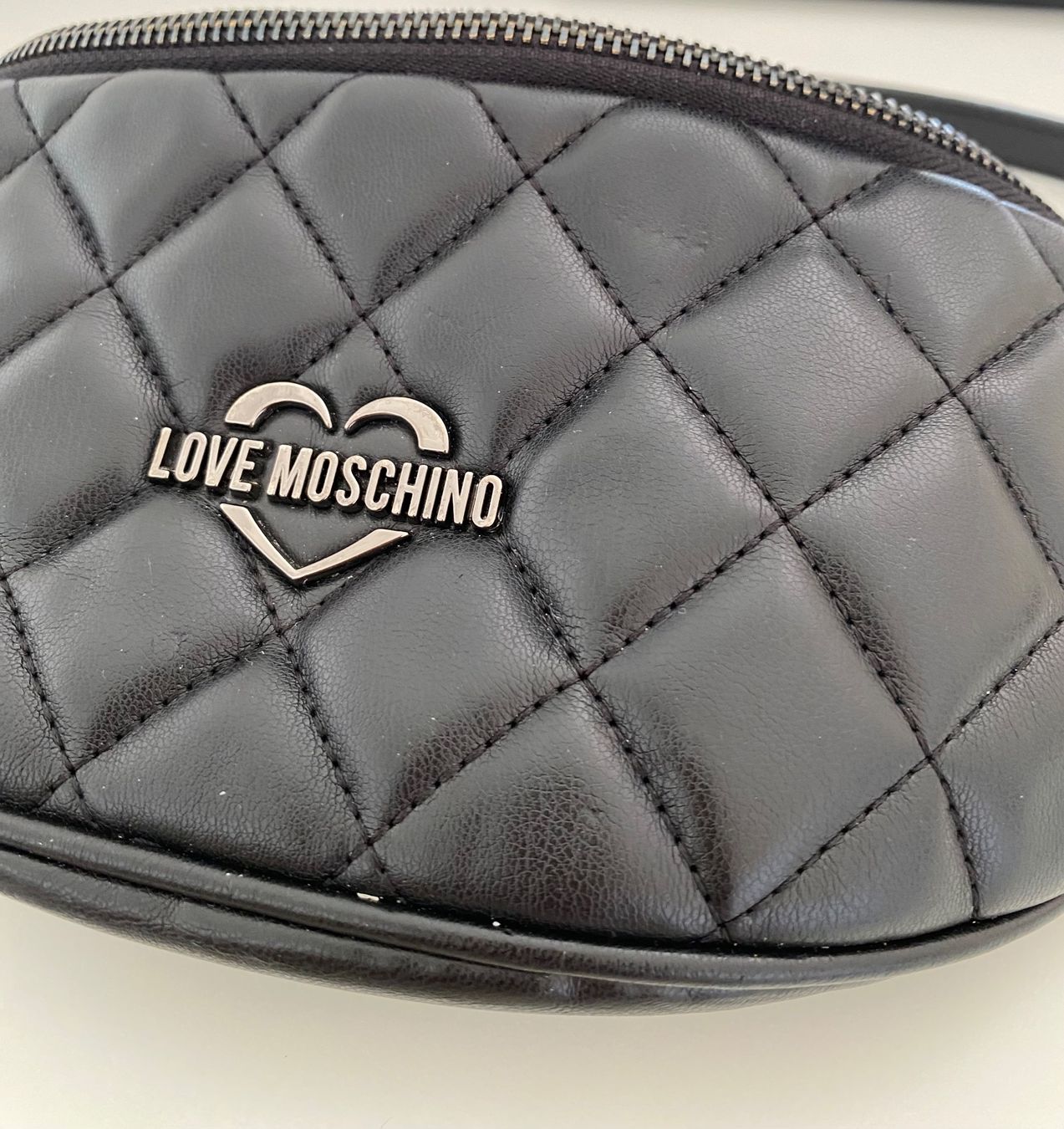 Moschino Borse da donna: Bauchtasche Moschino – Usato da niederbipp venduto da Esbenz 4