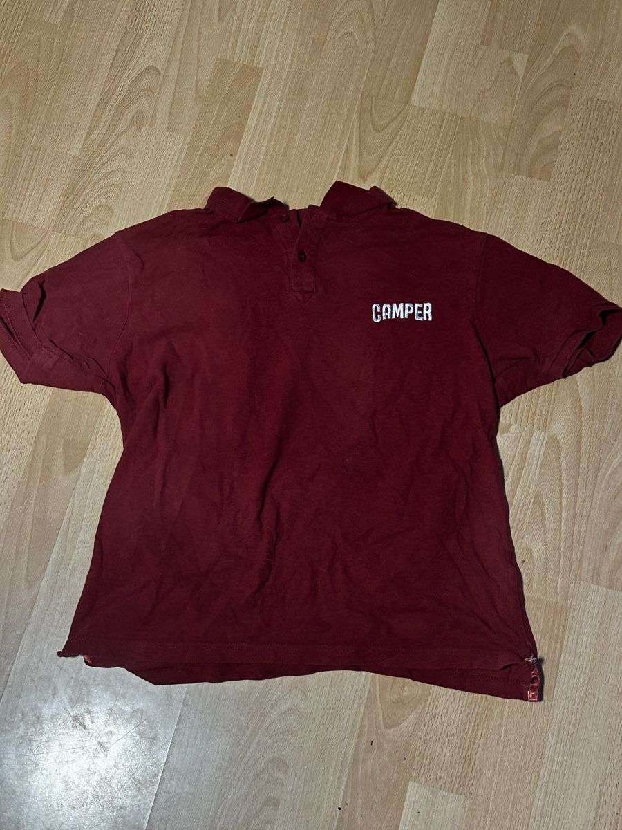 Polo-Shirts: Polo Camper bordeaux, taille M – Gebraucht aus Lausanne von sam_hp5y