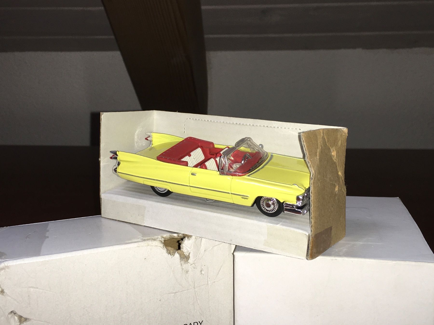 Cadillac Modellini d'auto: 1959 Cadillac Series 62 - 1/43 – Nuovo (secondo la descrizione) da Wohlen AG venduto da PrivatSammlung 1