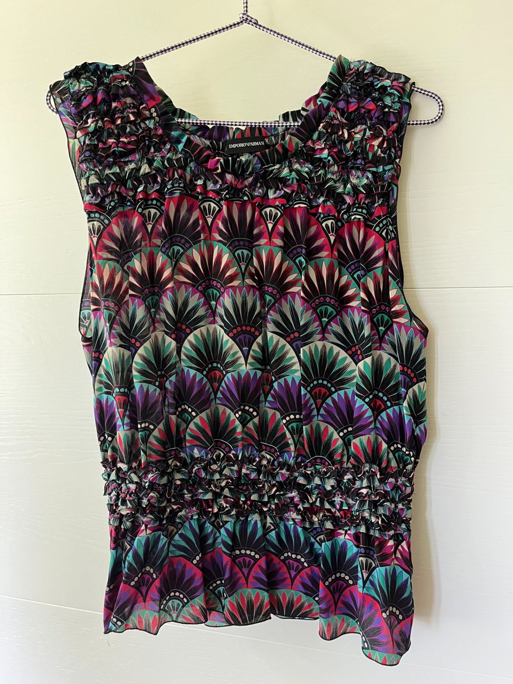 Armani Top: Top von Emporio Armani – Usato da Zürich venduto da 4samsala