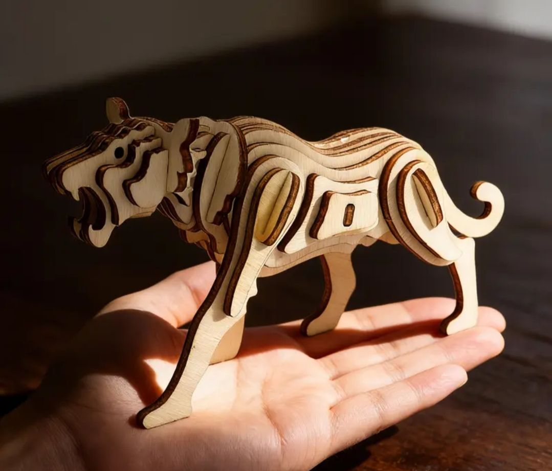 Kit bricolage: Cooles Holzpuzzle Tiger - 3D Modellbausatz - Neu! – Nuovo e nell'imballaggio originale da St. Erhard venduto da Lauko123