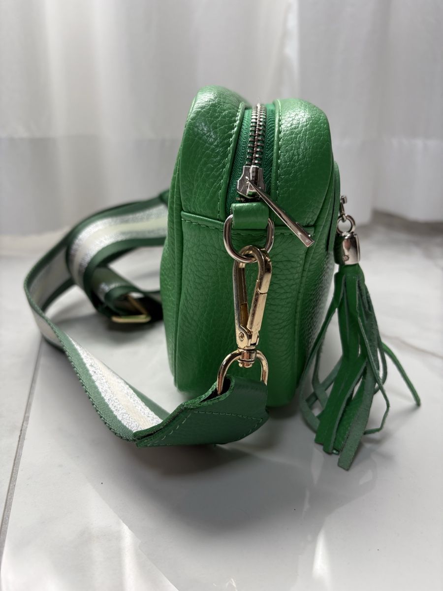 Taschen für Damen: Modische grüne Ledertasche  – Gebraucht aus Estavayer-le-Lac von Mimmy02 2