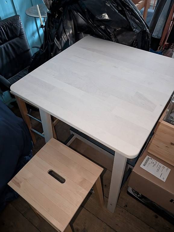 Ikea Tischset: IKEA Bartisch inkl. 2 Barhocker neuwertig – Gebraucht aus Tägerschen von Bachmann_21 3