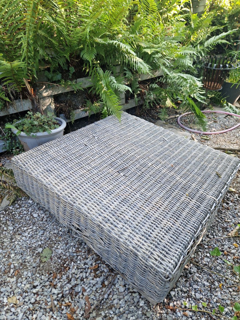 Gervasoni Tavoli: GERVASONI Croco Lounge Tisch, echt Rattan – Usato da KEHRSATZ venduto da Marina32 1