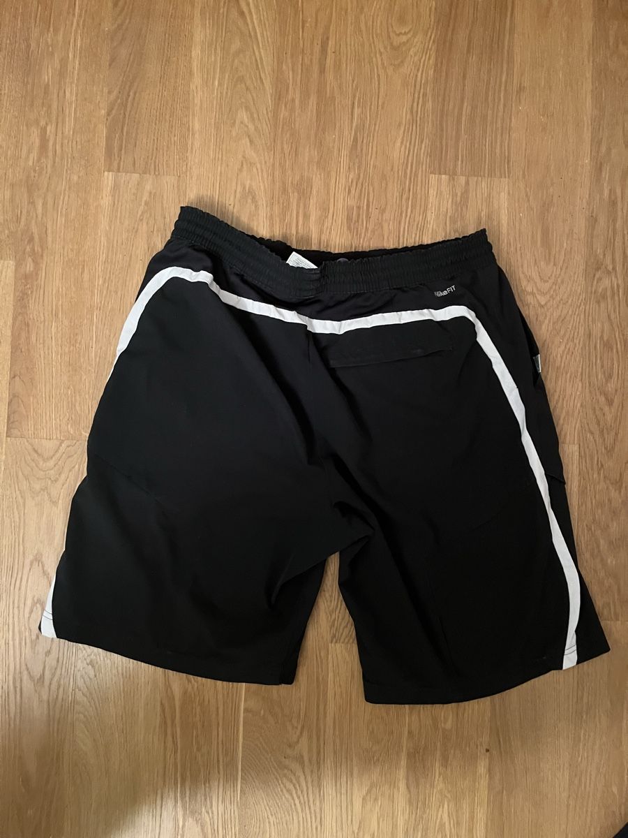 Nike Hosen: Nike Hose Gr. L – Gebraucht aus Luzern von lou_p8qb 1