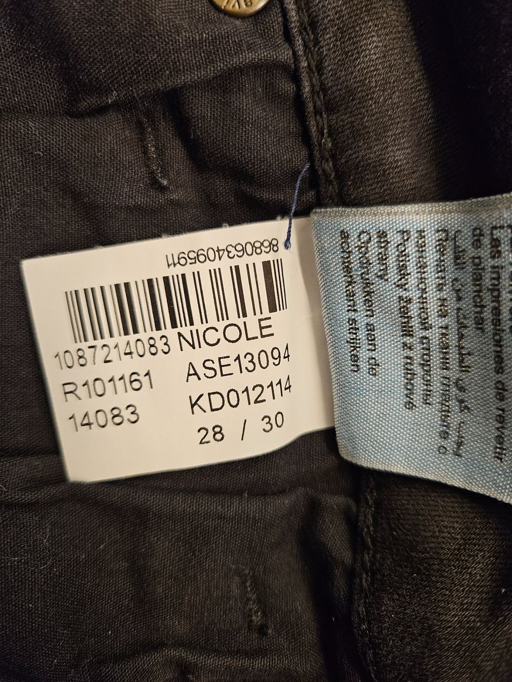 Jeans: schöne Jeans, Mavi – Usato da Wiesendangen venduto da Sinhuk 4