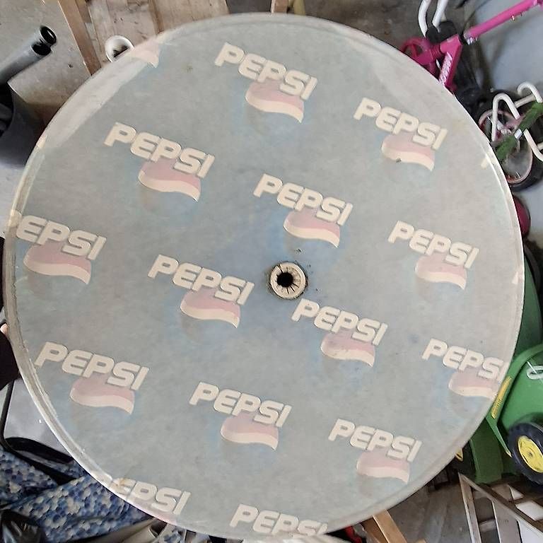 Tavoli: Stehtisch Original Pepsi – Usato da Hindelbank venduto da Lehmann3324 1