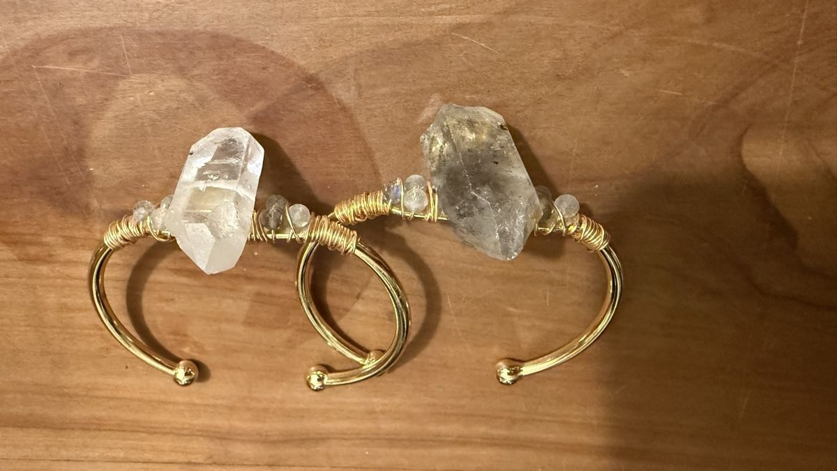Bracelets: Modeschmuck Armspange mit Edelsteinen – Neuf avec emballage d'origine à Wiesendangen par Auri_0 2
