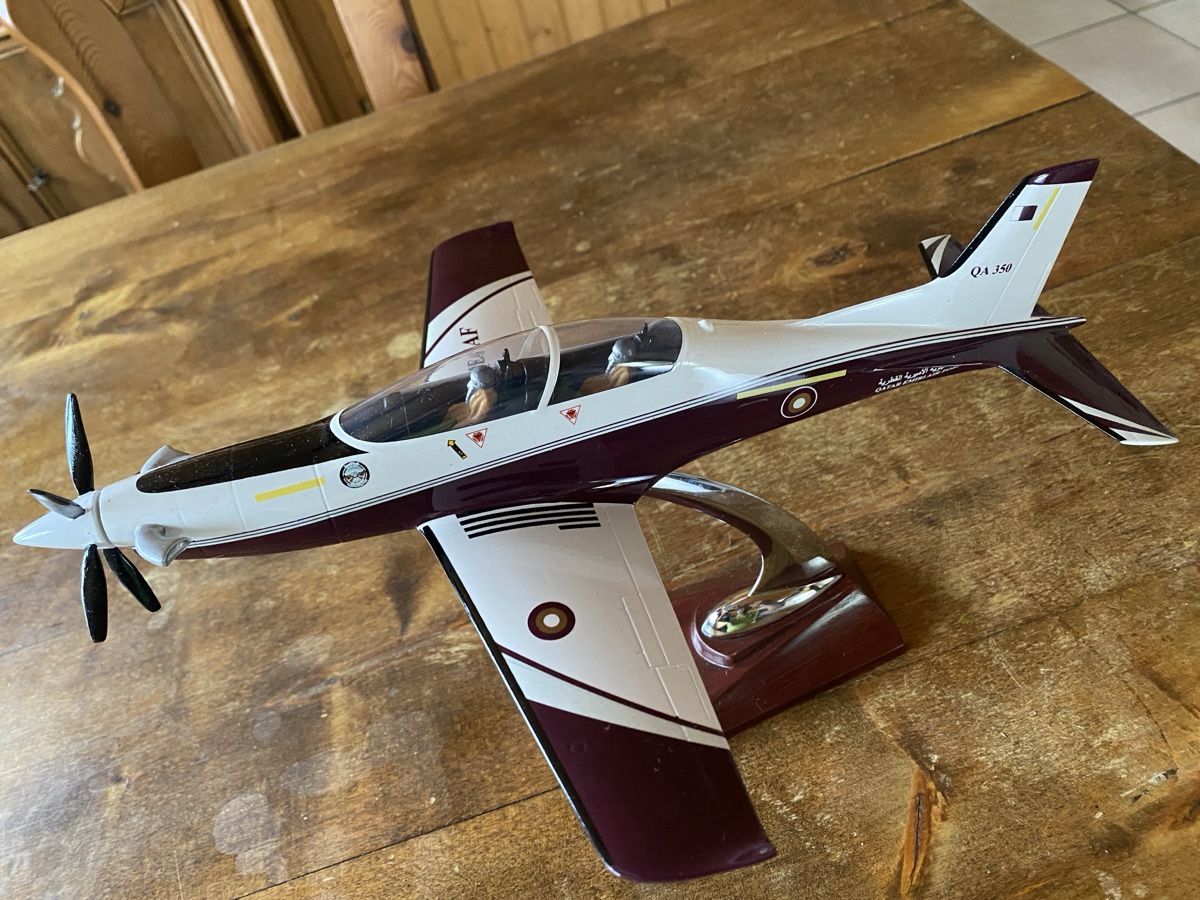 Kit di modellismo & Modellini statici: Modellflugzeug Pilatus PC-21 Quatar Luftwaffe  – Nuovo (secondo la descrizione) da Buochs venduto da snowman07 2
