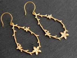 Zarte Blütenzweig Ohrhänger vergoldet, Neu Ohrringe handmade