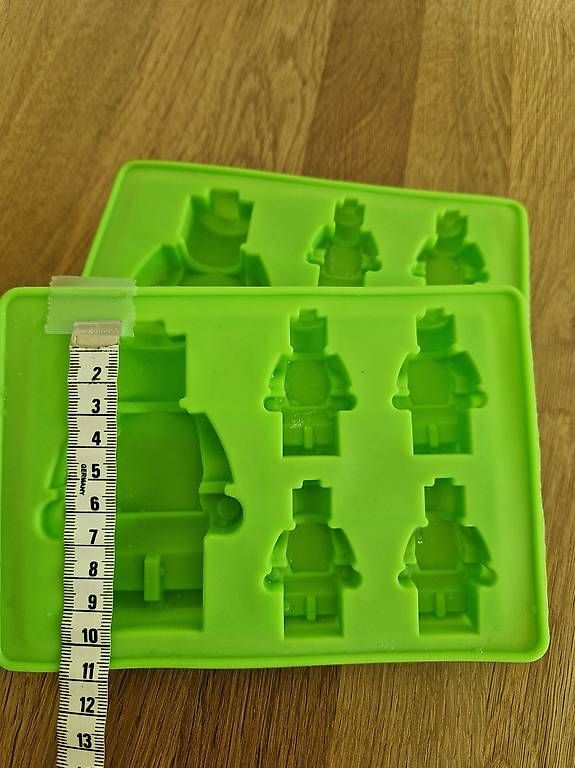 Teglie da forno: Lego Figur Silikonform – Usato da Tafers venduto da Nathtafers