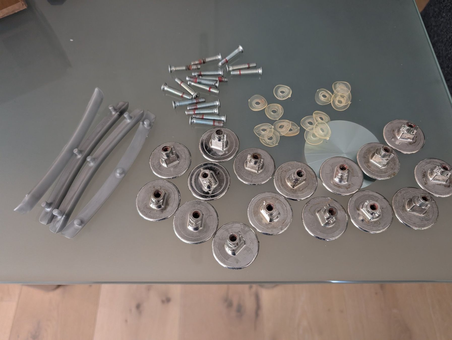 Sedie: Freischwinger Stühle (x4) – Usato da Zürich venduto da chr_hwm7 4