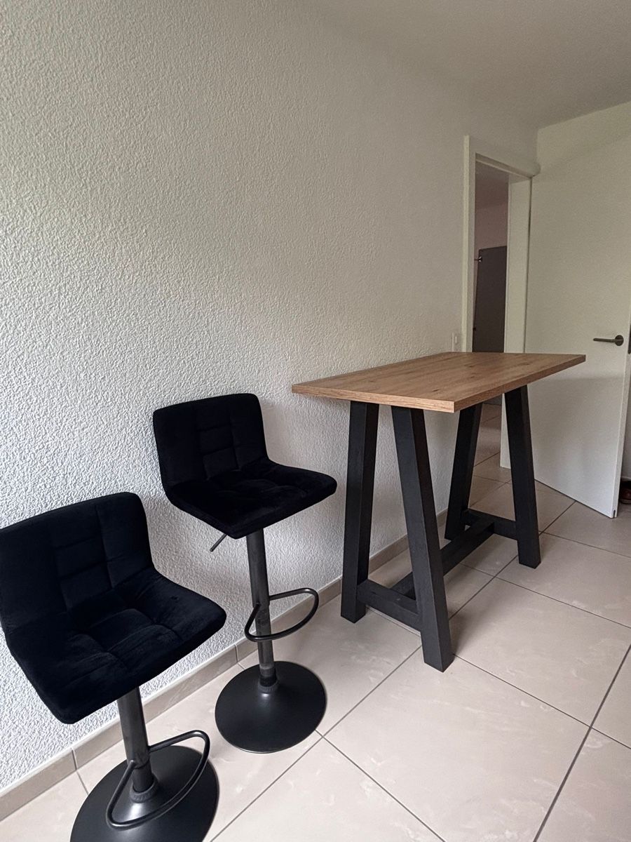 Tischset: Bartisch mit Barstühlen – Gebraucht aus Thalwil von joe_f2kk