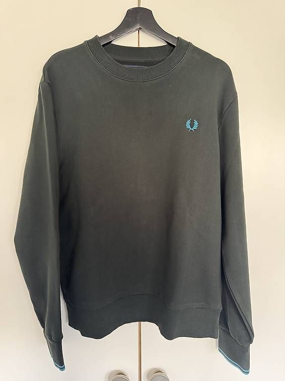 Maglioni & Felpe: Sweatshirt Fred Perry (Grün) – Usato da Rothrist venduto da Baggio19