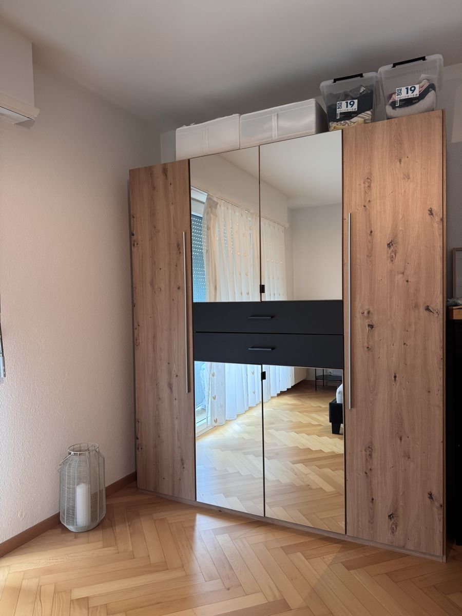 Armoires: Armoire – D'occasion à Monthey par kos_d8jt