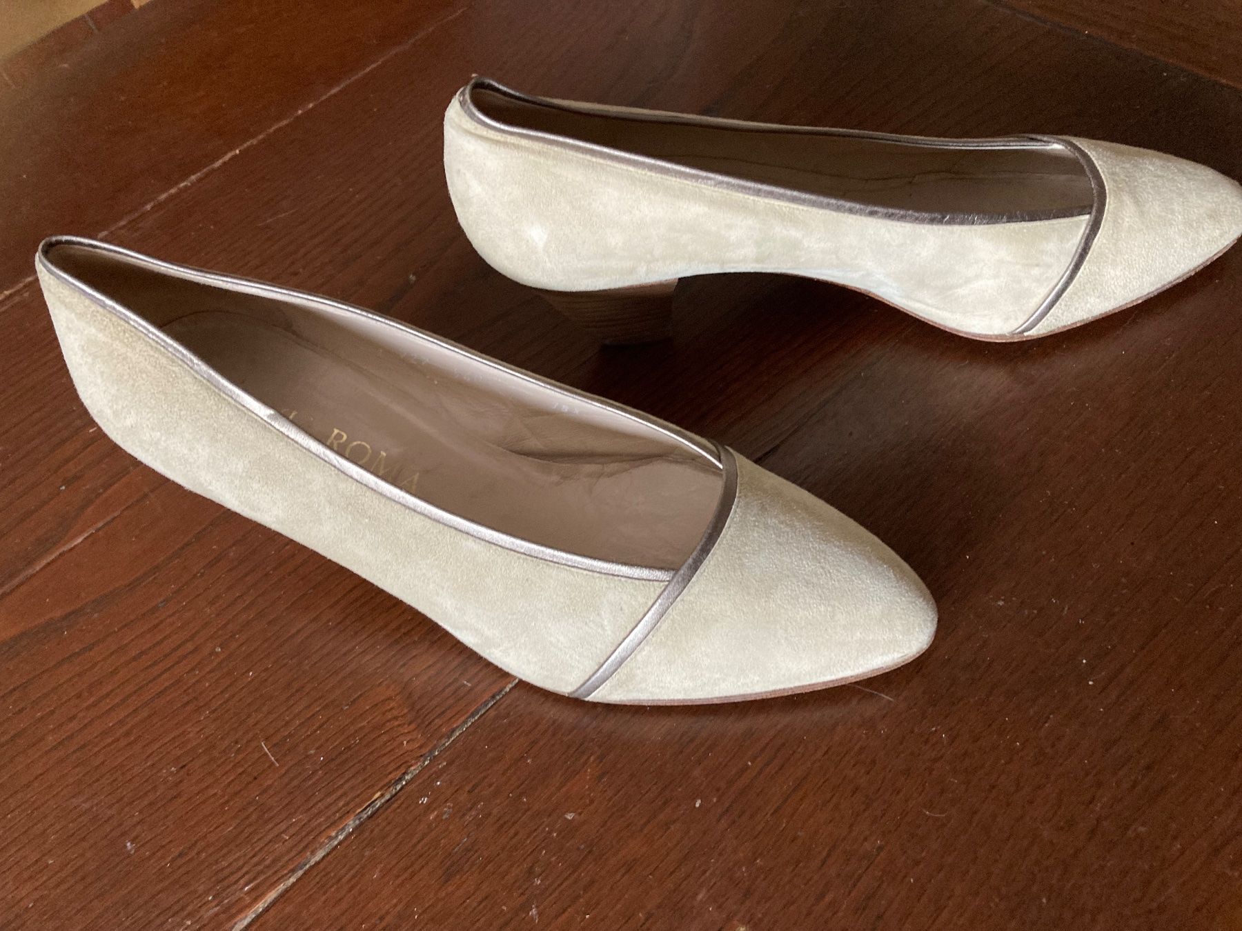 Scarpe da donna: chaussures escarpins – Usato da Thônex venduto da peg_8gp7 2