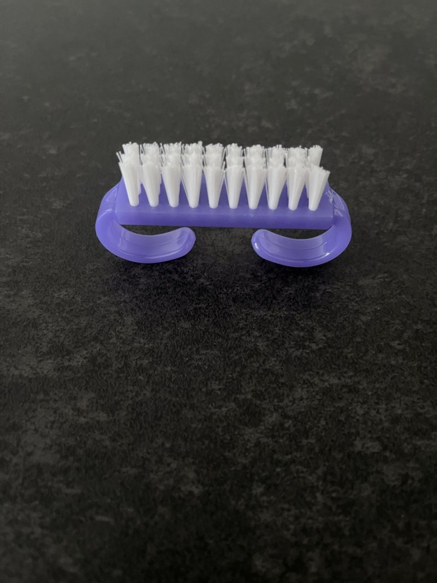 Künstliche Fingernägel: Nagelbürste – Neu und originalverpackt aus Triesen von weestocks12 1