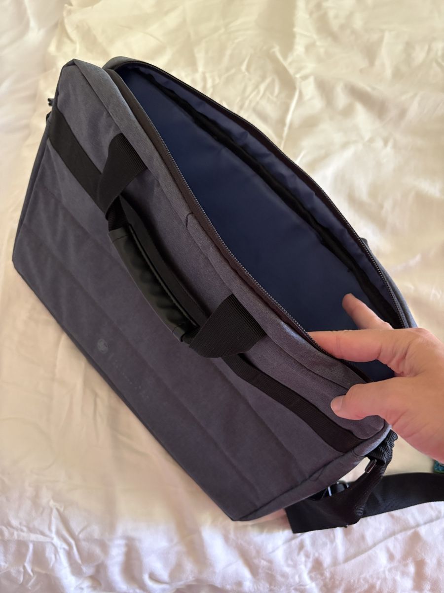 Taschen: Laptop Tasche – Neu (gemäss Beschreibung) aus St. Gallen von ste_dcz8