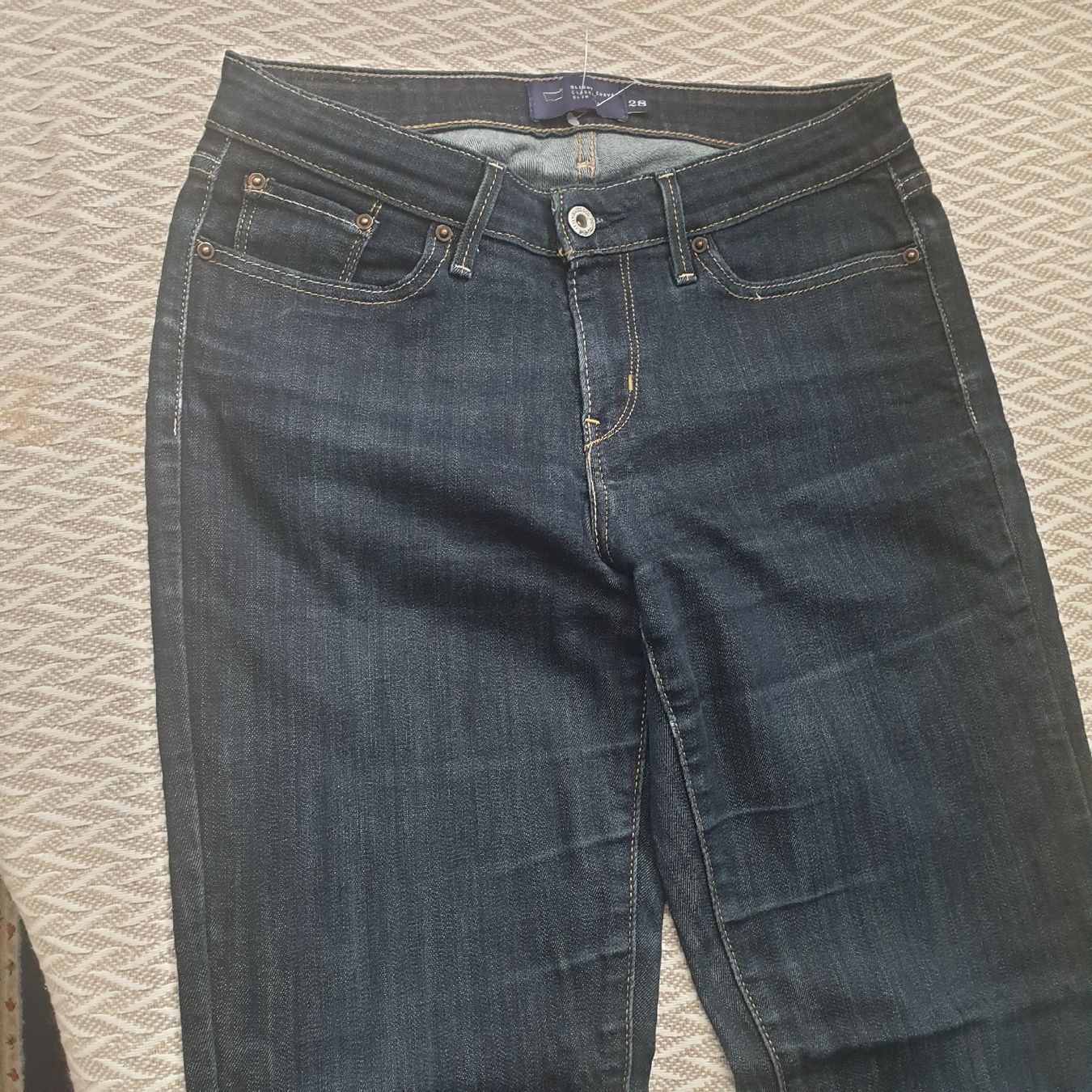 Levi's Jeans: LEVIS Grösse 28 – Nuovo (secondo la descrizione) da Frenkendorf venduto da Moon111 1