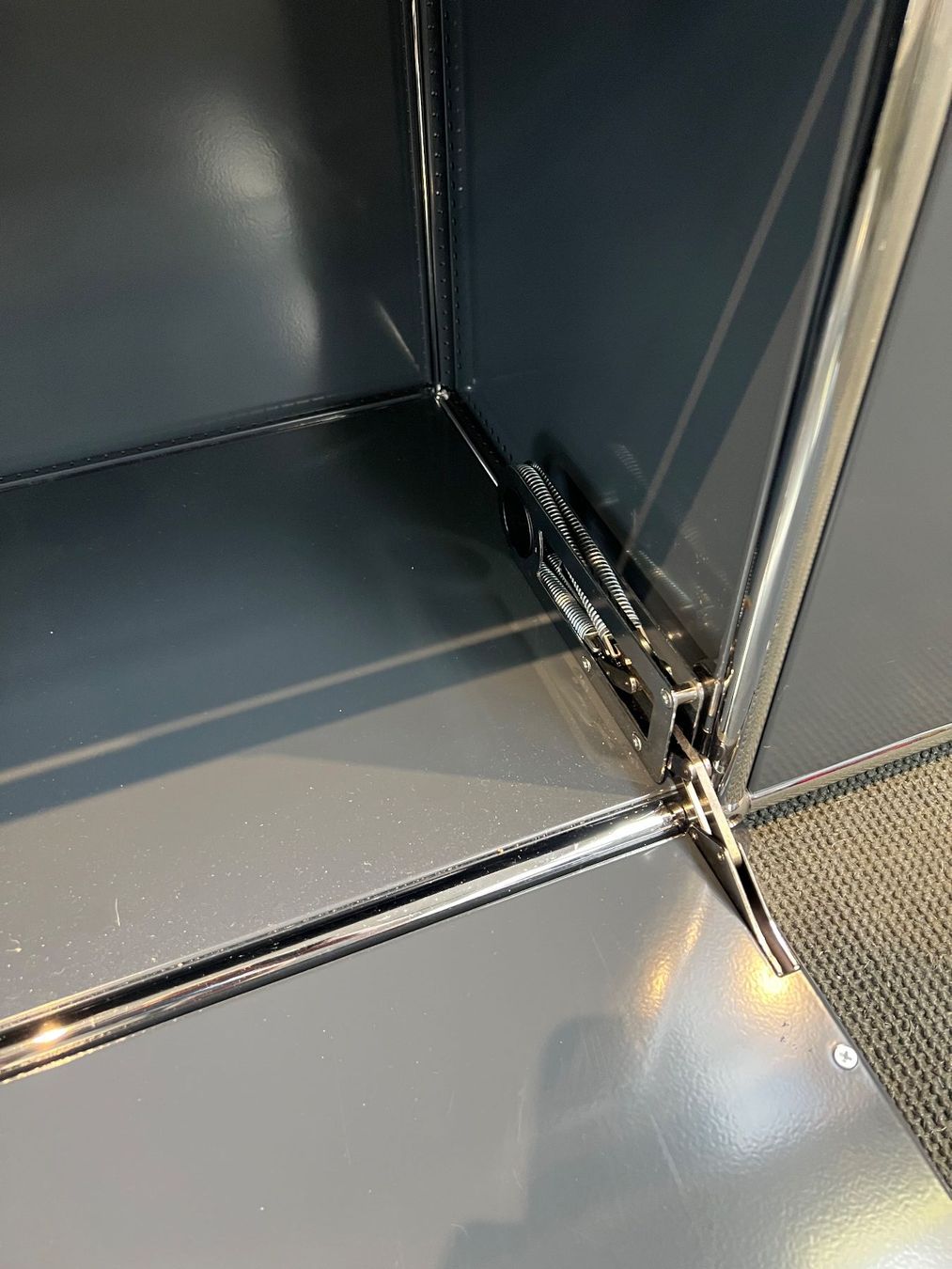 USM Scaffali: 021 USM Haller Möbel 2x4 – Usato da Wangen an der Aare venduto da TBYN 4