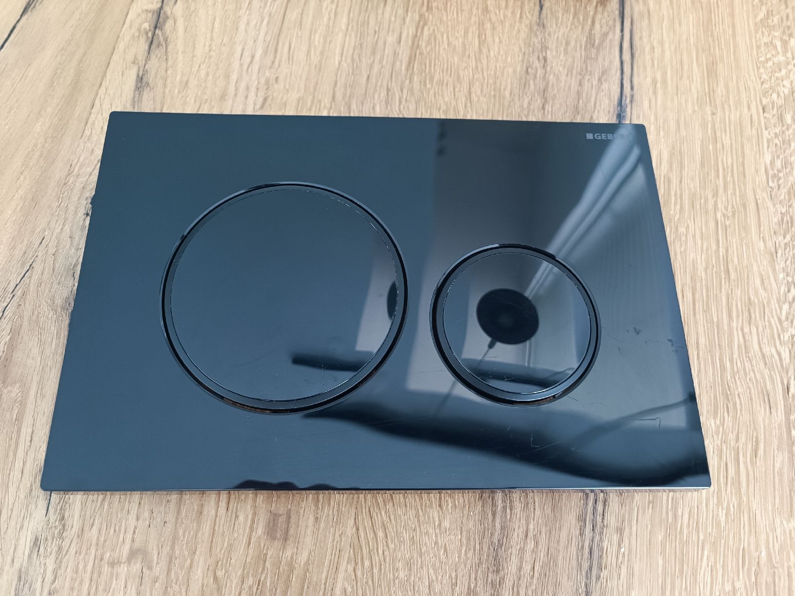 Geberit WC: Geberit Betätigungsplatte Sigma20, schwarz glänzend – D'occasion à Niedergösgen par mini_54