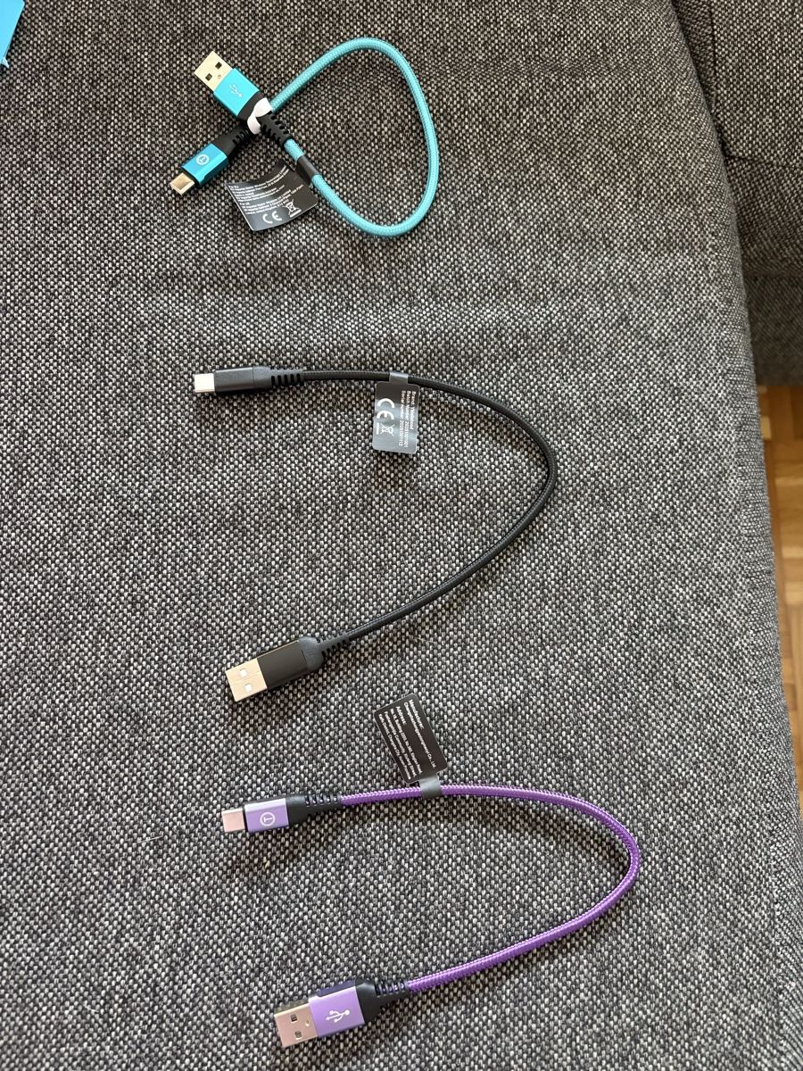 Cavi: USB-C Ladekabel 30cm  – Nuovo e nell'imballaggio originale da Hochdorf venduto da si981978