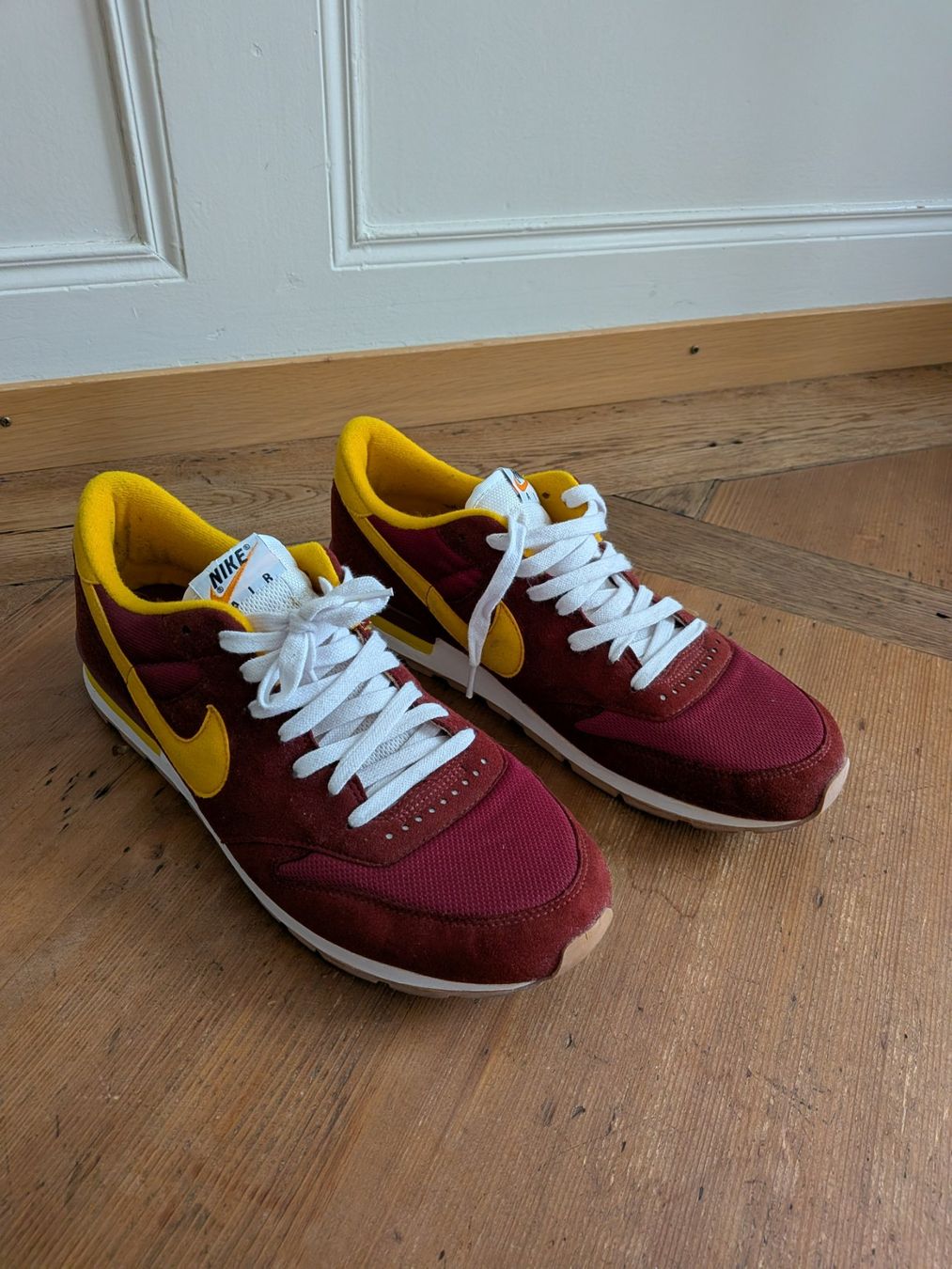 Nike Scarpe da uomo: Nike Air Epic 2005 Vintage OG – Nuovo (secondo la descrizione) da Bern venduto da qu11 1