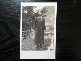 (p) JUNGE FRAU Fotokarte schwarzweiss ca 1900-1920