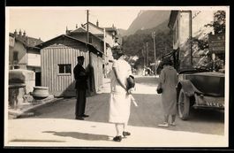 Foto-AK Saint-Gingolph, Zwei Frauen mit 