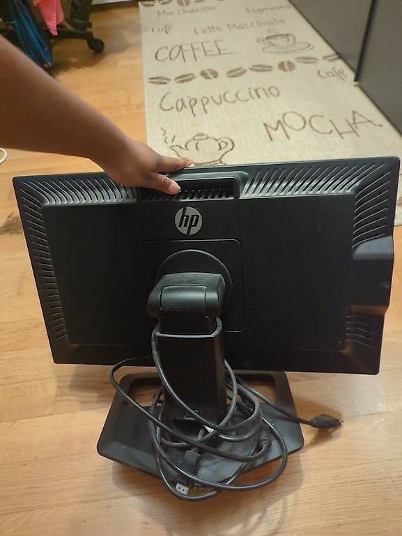 Monitor: HP Bildschirm  – Usato da Fahrweid venduto da Sujaa2003 2