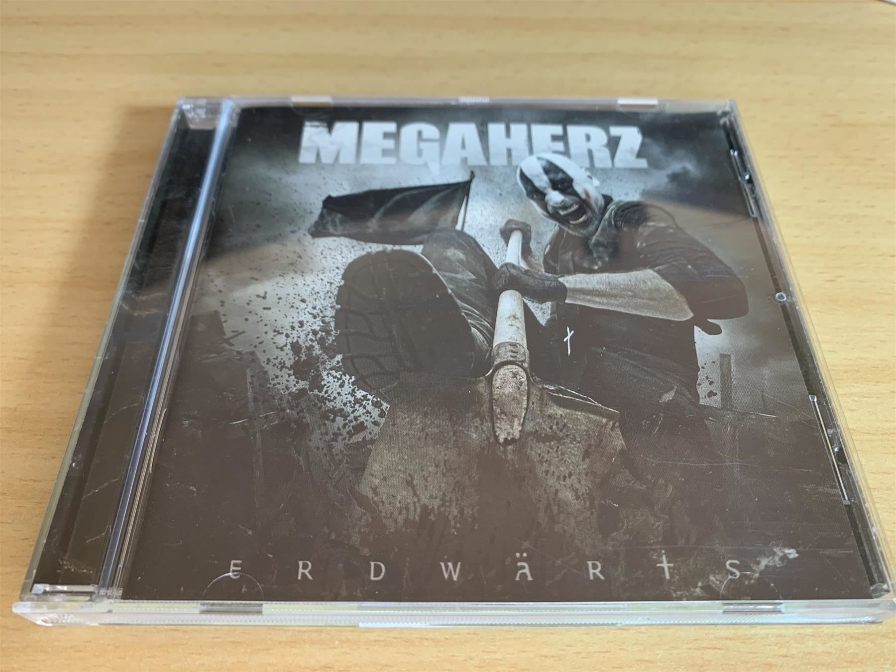 CD: Megaherz – Erdwärts – Usato da Rikon im Tösstal venduto da Alpenmutz