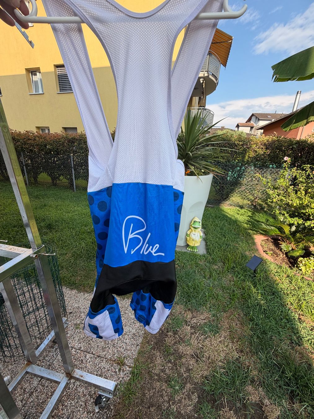 Hosen: Trägerhose Radhose Grösse S - Top – Gebraucht aus Cugnasco von tizianaq 5