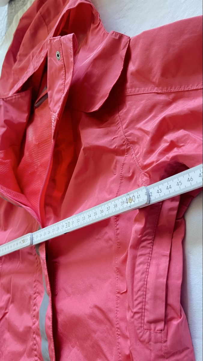 Jacken: Schöne Regenjacke Damen XS/34 – Gebraucht aus Davos Platz von Infinity795 2