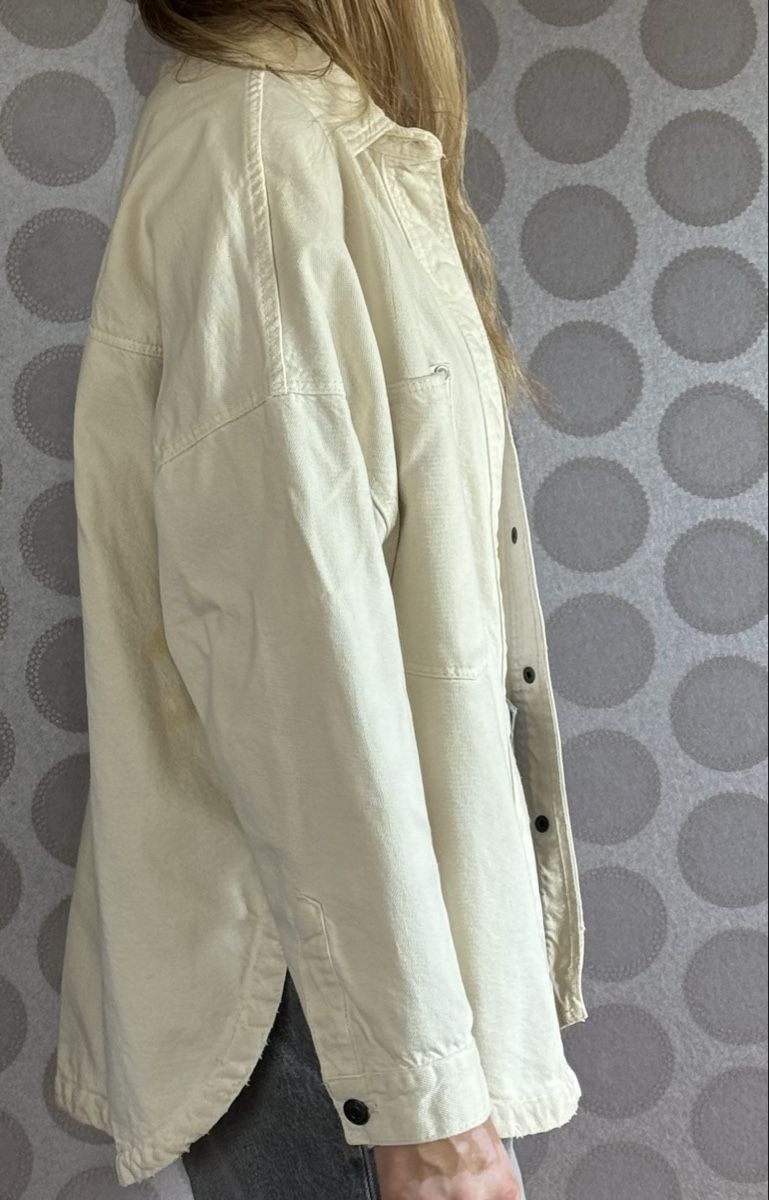 Zara Giacche: ZARA Offwhite Jeansjacke  – Usato da Boppelsen venduto da giu_r7mj 1
