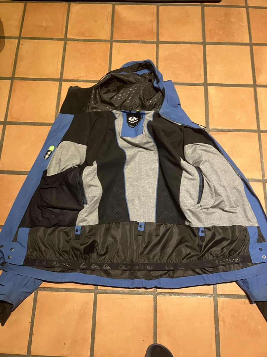 Quiksilver Giacche: Quicksilver Snowboardjacke – Usato da Gretzenbach venduto da Schatz7 2