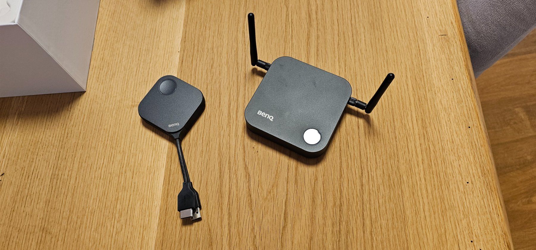 Hub & Switch: BENQ InstaShow inkl. 1 Dongle – Usato da Küttigen venduto da FuturePlanet 2