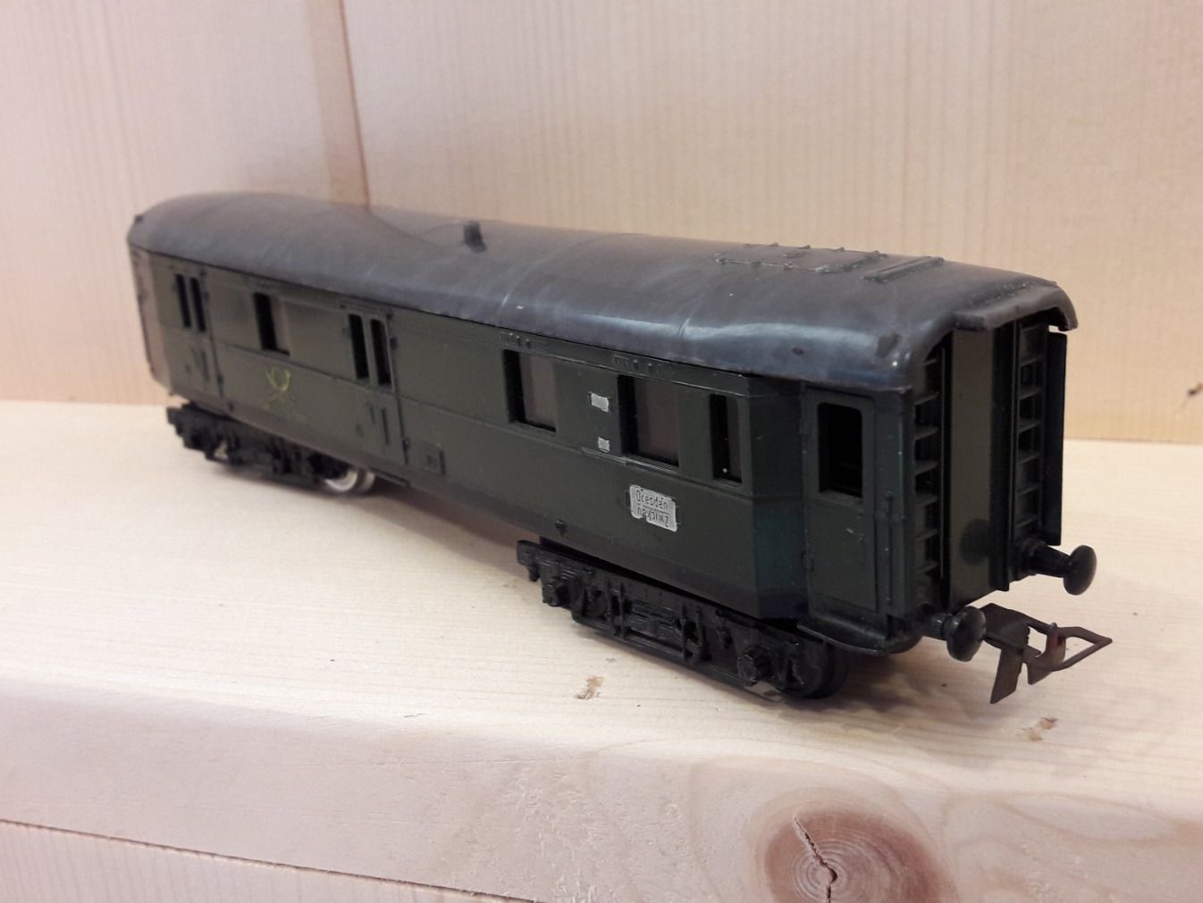 Modellini di ferrovie: Schicht HO DC : DR fourgon postal 4 essieux – Usato da Buttes venduto da Cafe2005 5