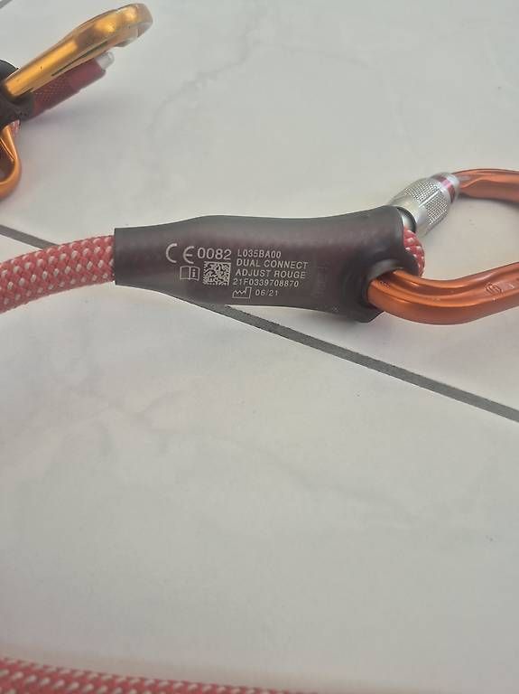 Kletterausrüstungen: Petzl Dual Connect Adjust – Gebraucht aus Wittenbach von tal_8vrm 1