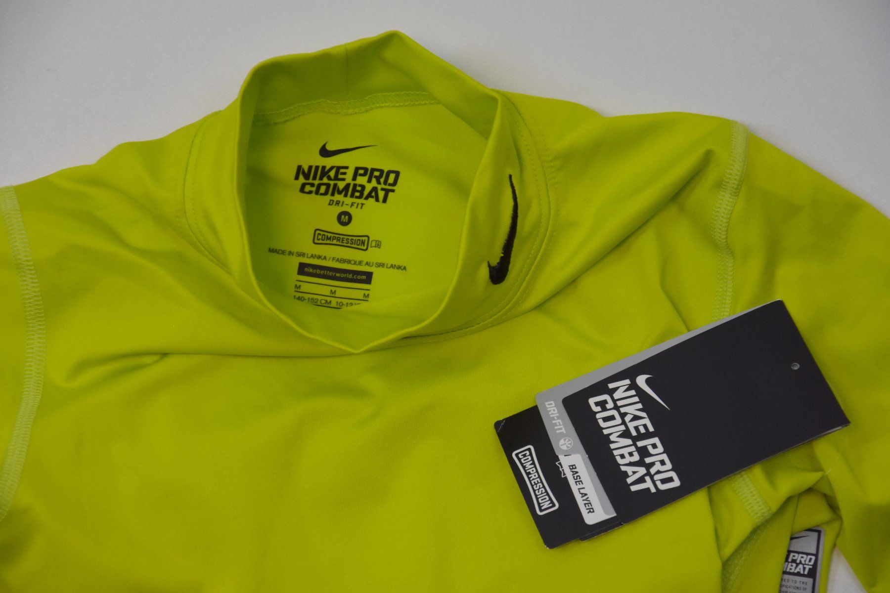 Nike Maglioni & Felpe: Nike Kinder Pullover LS T-Shirts unisex/lemongelb/Gr.140-152 – Nuovo e nell'imballaggio originale da Wohlenschwil venduto da EddieS-Outlet 6