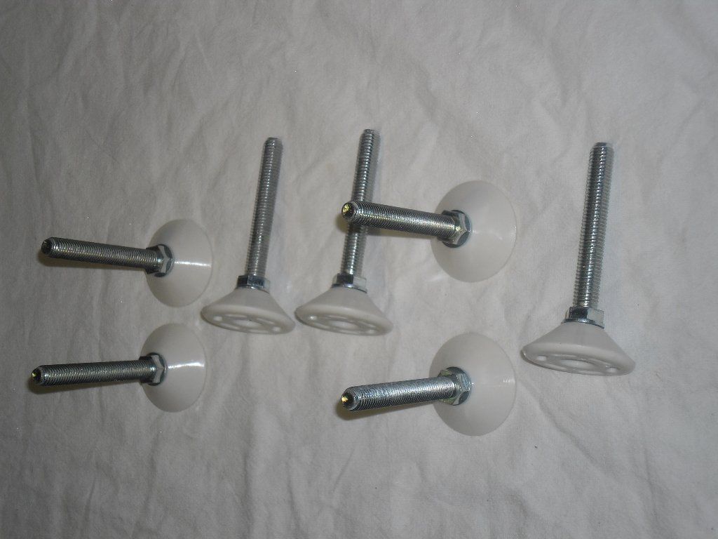 Eisenwaren: 7  Möbelfuss / Stützfuss / Stellfuss , M10 , Neu – Neu (gemäss Beschreibung) aus Büren SO von omsa 1