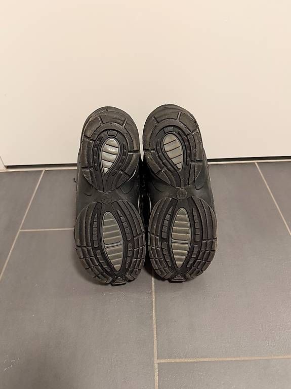 Herrenschuhe: Snowboardschuhe Gr. 43 – Gebraucht aus Davos Platz von rne2 3
