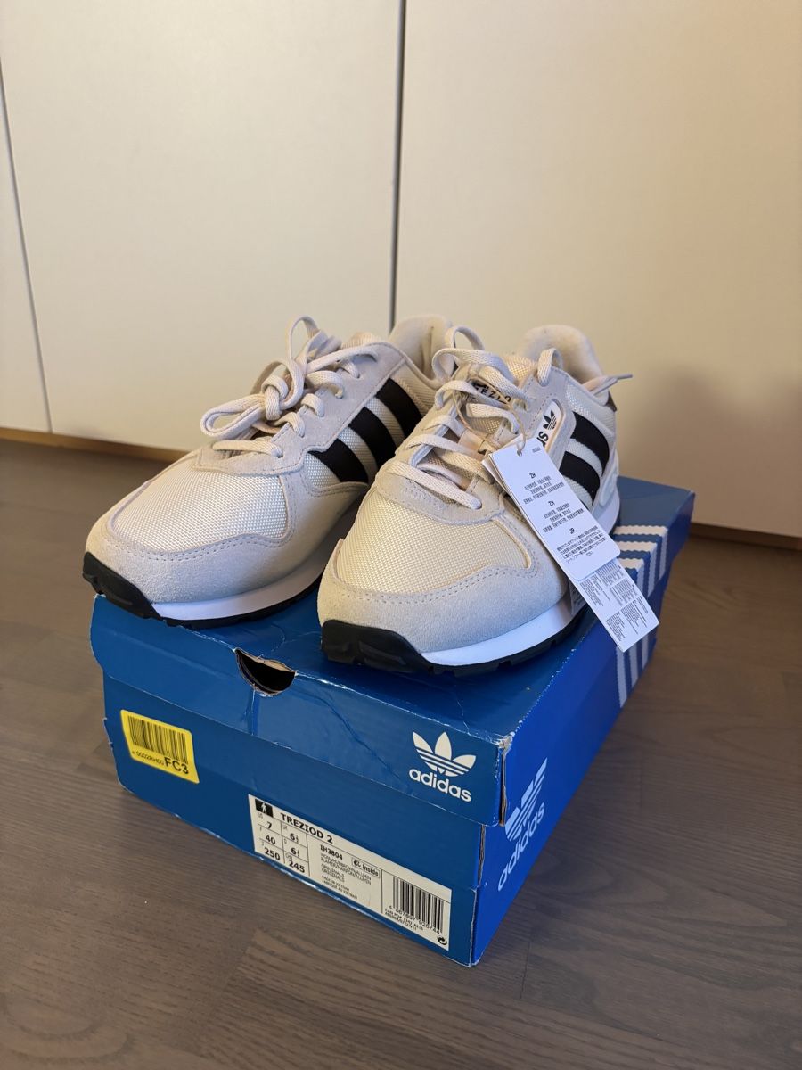 Adidas Herrenschuhe: Baskets Adidas Treziod 2 – Neu und originalverpackt aus Epalinges von yan_8j7d