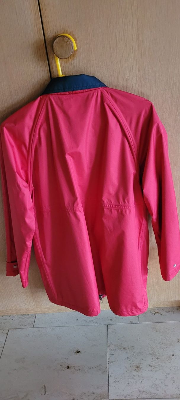 Jacken: rote Regenjacke Cold Tech Biaggini Grösse 38 – Gebraucht aus Hondrich von Ebro01 1