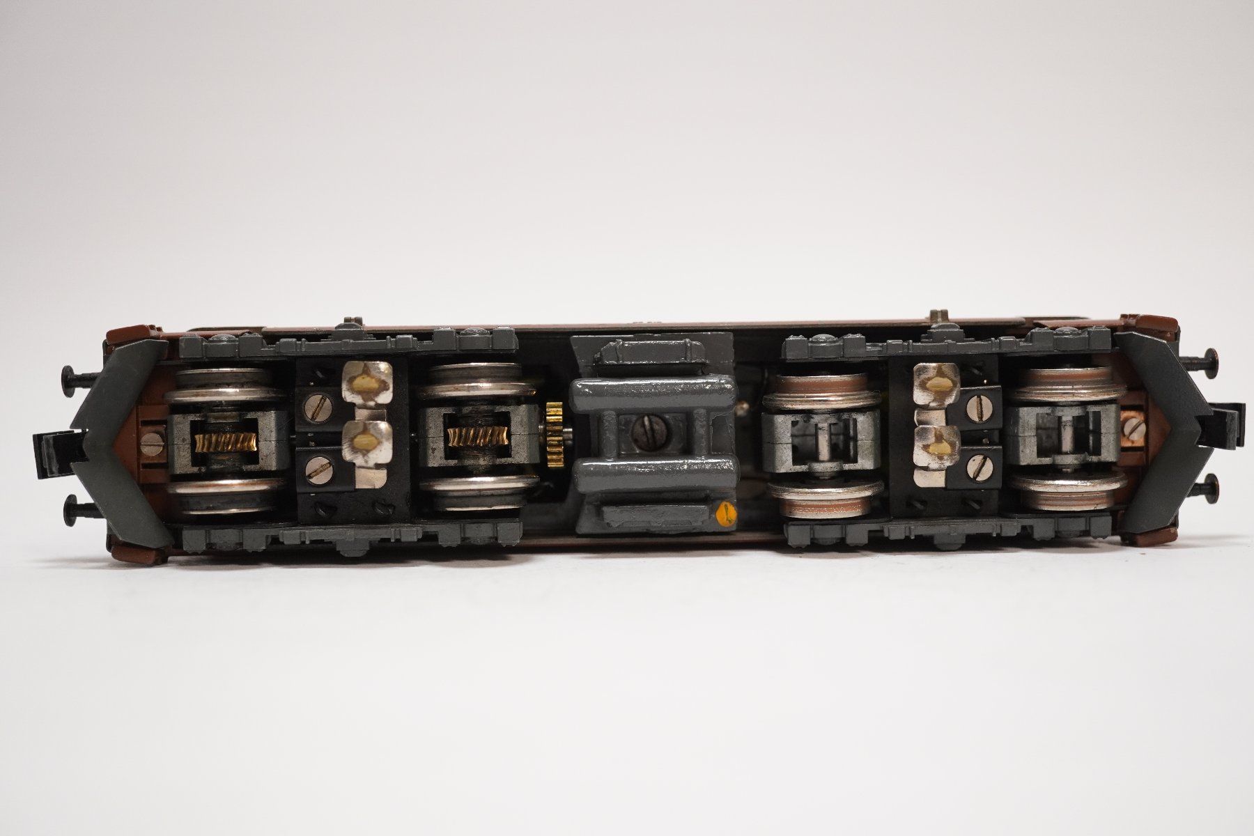 Trix Modellini di ferrovie: † e21 Trix Express BLS Ae 4/4 braun – Usato da Thun venduto da evinka_gmbh 5