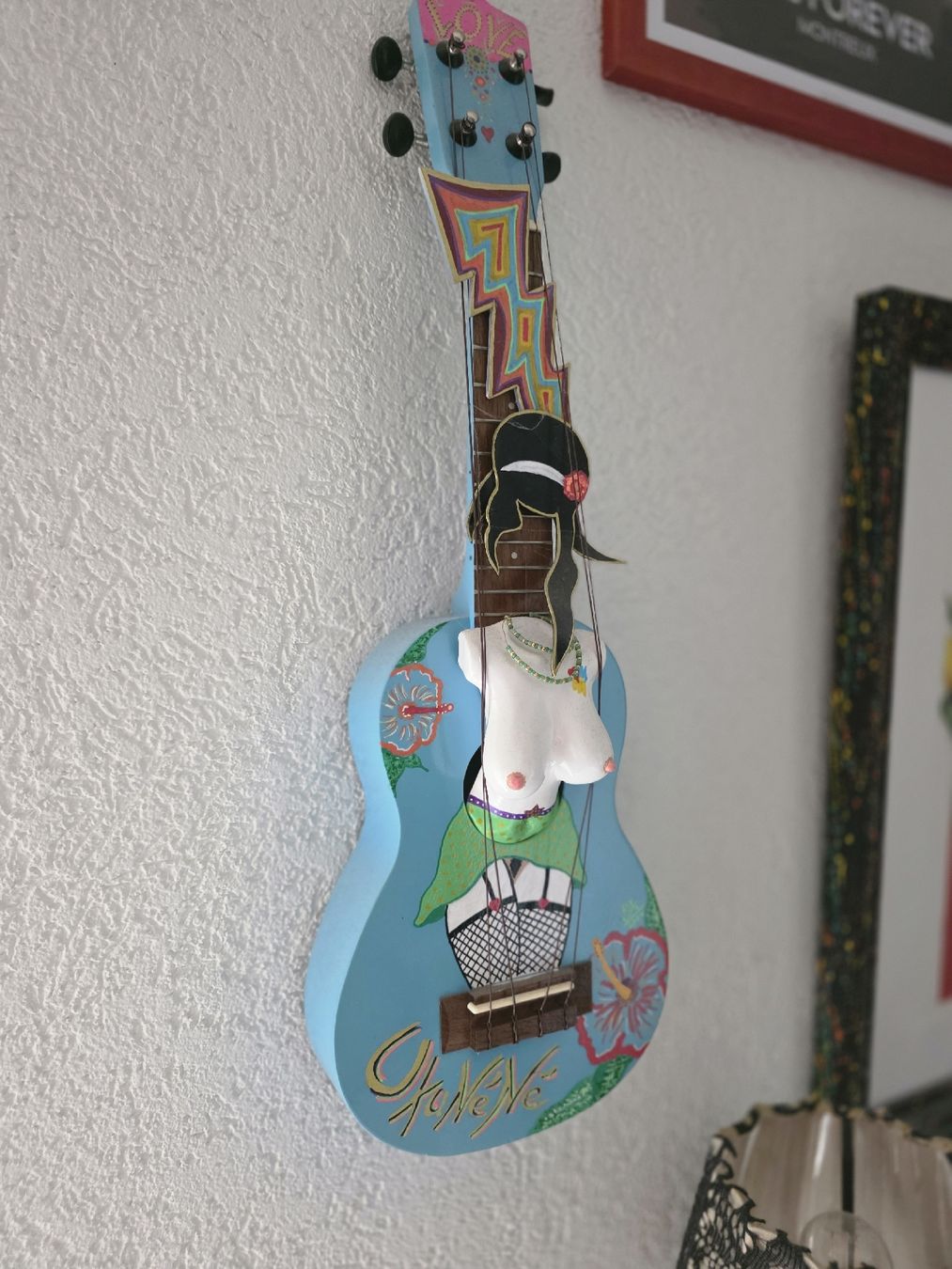 Tutte le decorazioni: Œuvre d art Yukulele "YukuNeNe"  UNIQUE – Nuovo (secondo la descrizione) da Lavigny venduto da dyerly78 3